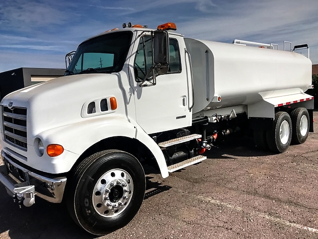 2005 Sterling LT 9500 Heavy Spec  with New Maverick 4000 Gallon Water System