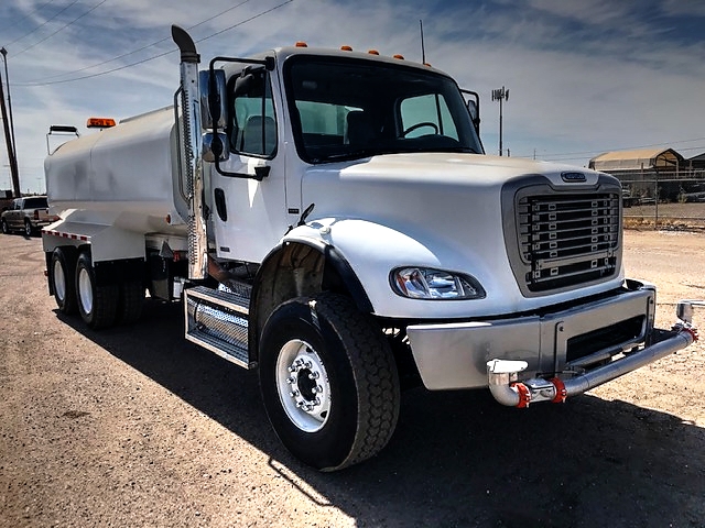 2009 Freightliner M-2 with New Maverick 4000 Gallon Water System